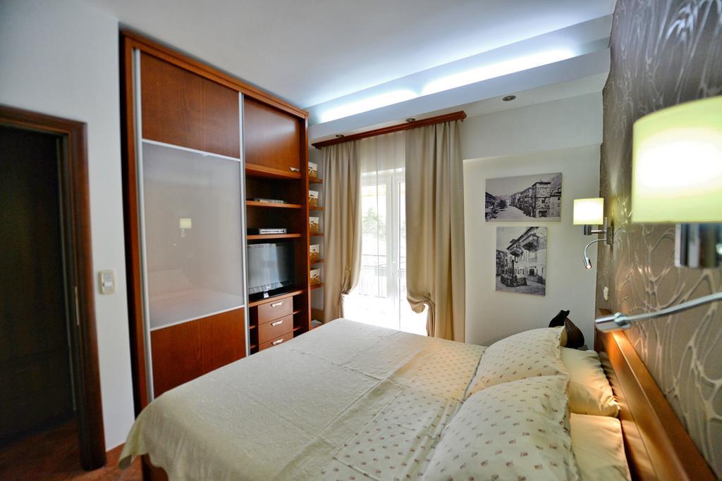 Bmb Apartments Kotor Quarto foto